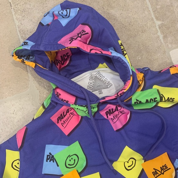 ✅SOLD✅ NWT Palace Last Minute Hoodie - Picture 2 of 5